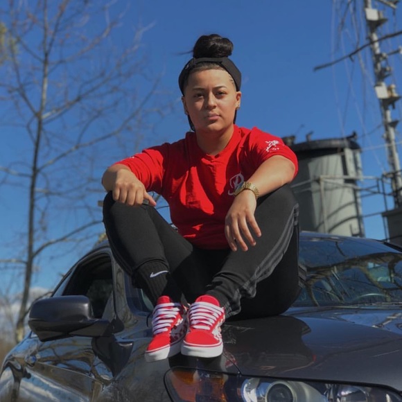 Meet your Posher, Maritza - Picture 1 of 1